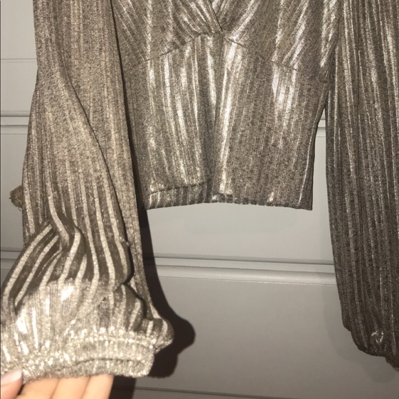 BRONZY METALLIC DYNAMITE TOP - Picture 4 of 8